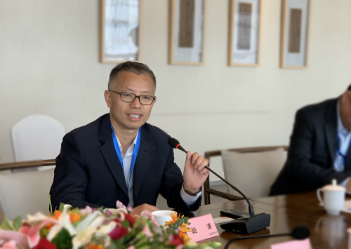 启迪智享副总经理及技术研发负责人鲁冬林先生向在座的各位介绍了"智