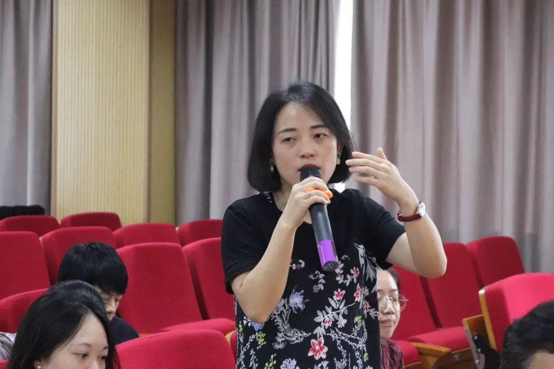 读懂孩子做教育的点燃者富阳中学国际部第一届德育论坛