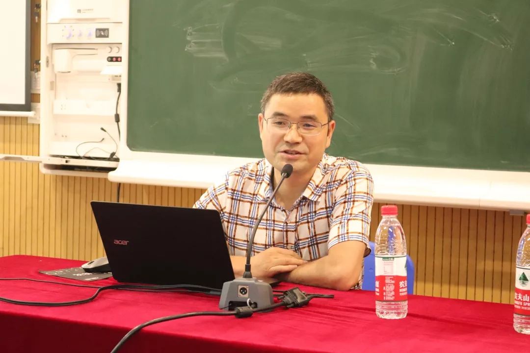 读懂孩子,做教育的"点燃者"——富阳中学国际部第一届德育论坛