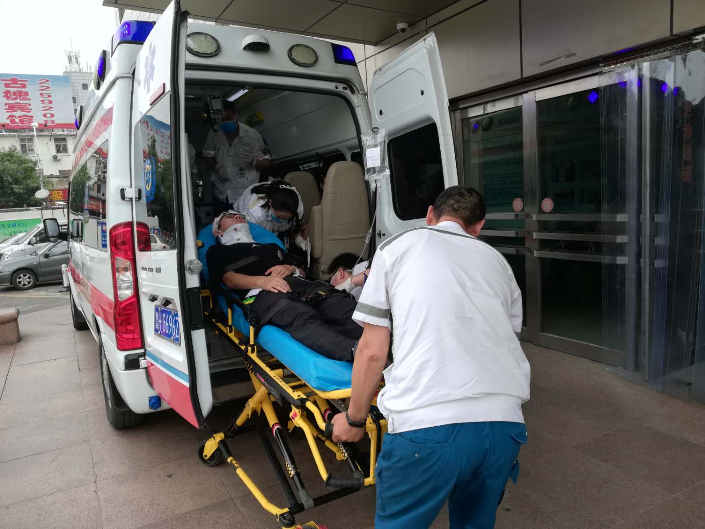 群体性外伤的院前急救2019年济医附院群体伤演练纪实