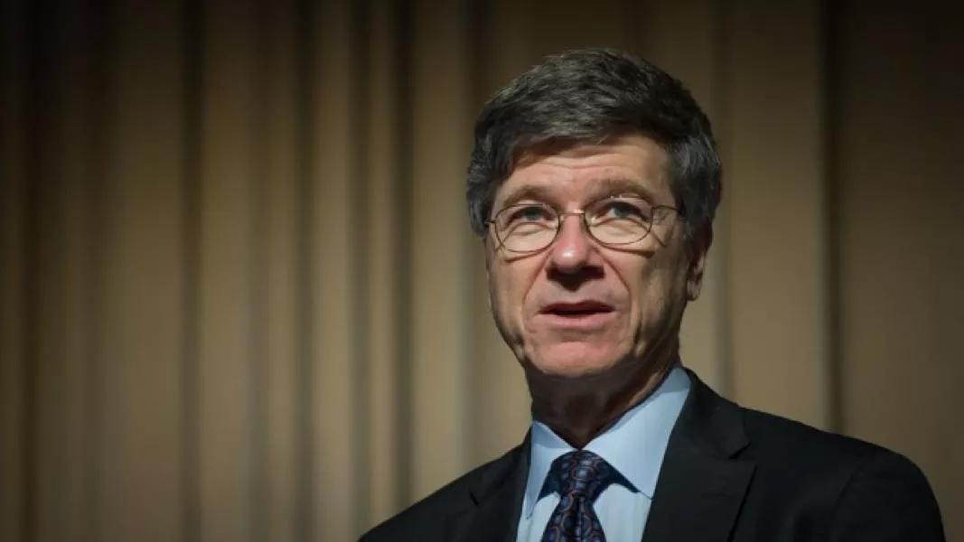 作者:杰弗里·萨克斯(jeffrey sachs)演讲局成员著名全球发展问题专家