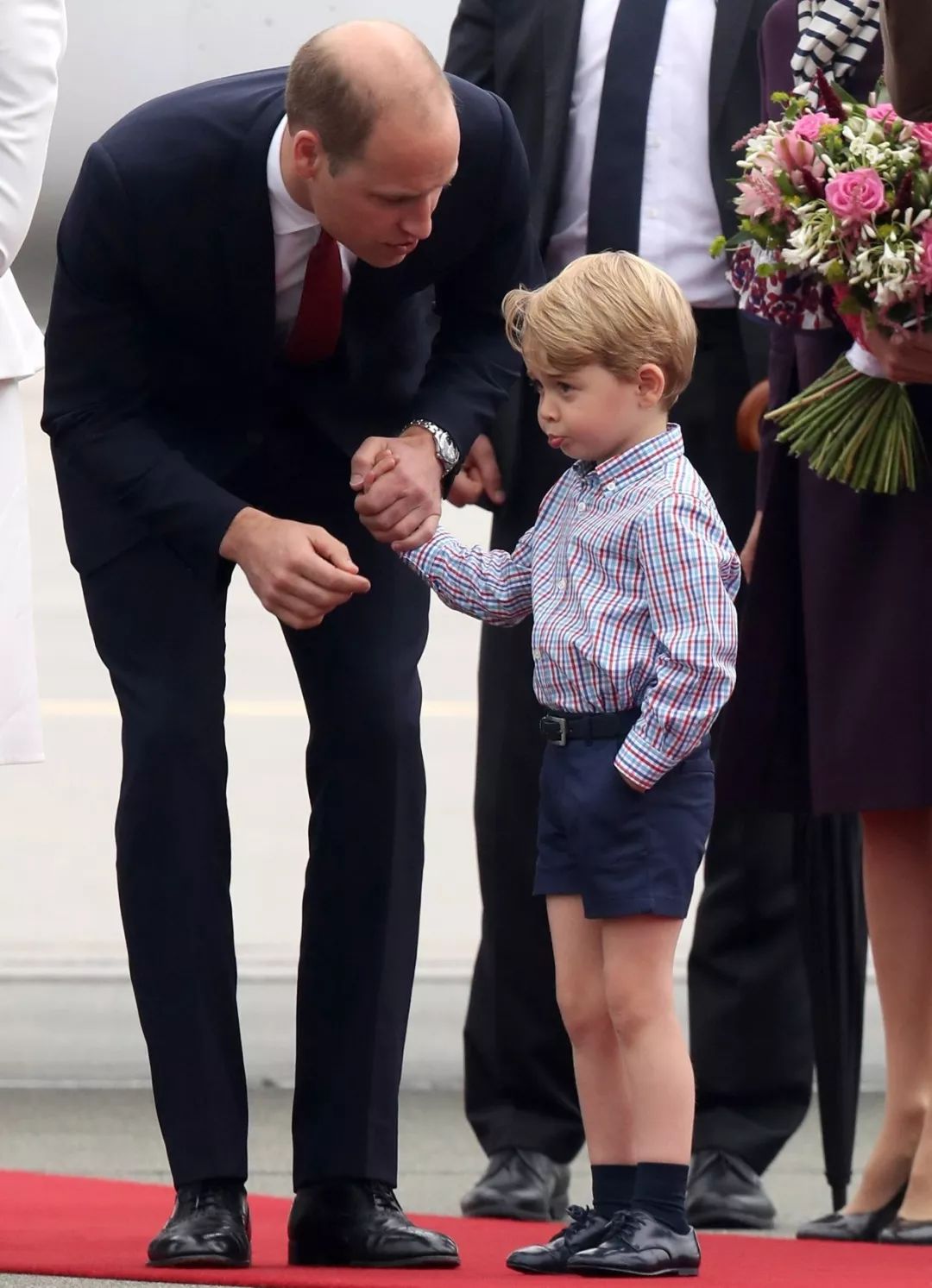 3岁的乔治王子将要学这门语言既不是德语也不是法语