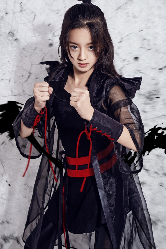 只不过小童星的名字确被很多人纷纷吐槽,因为她的名字叫做黄杨钿甜,听