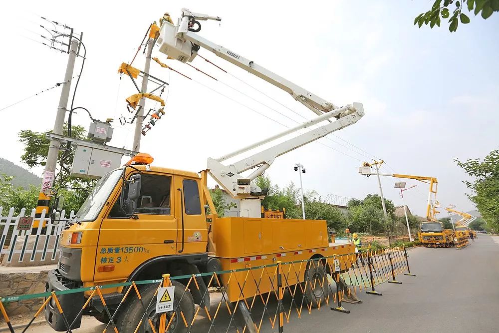 公司开展国内最大规模县域配网不停电综合检修_供电