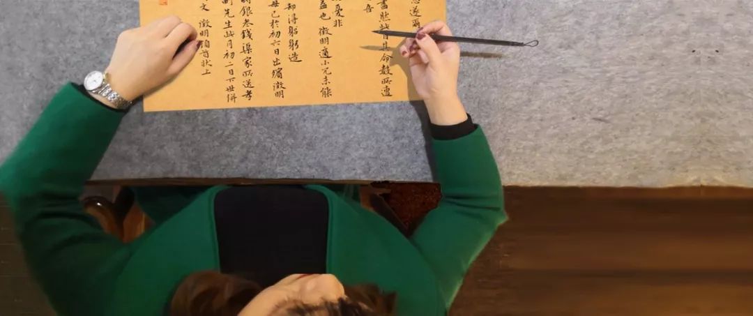 这才是优秀的书法老师!