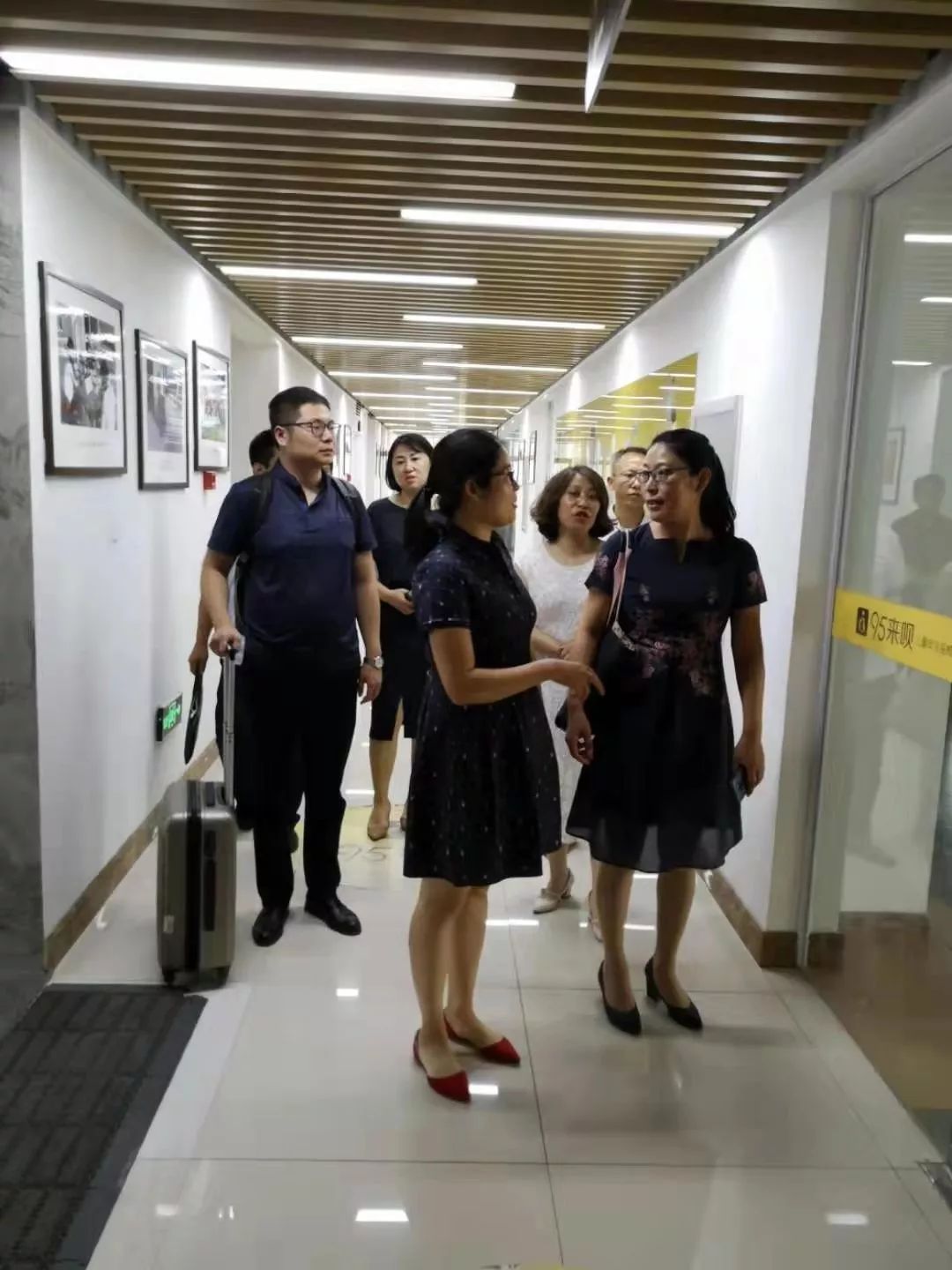 猪八戒网与长治潞州区政府第二次深入洽谈会在东山国际双创基地展开!