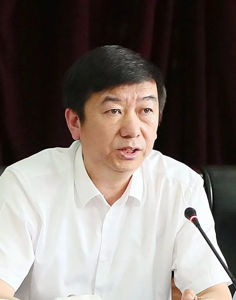孙成坤主持召开下半年安全工作座谈研讨会强调提高政治站位转变作风真