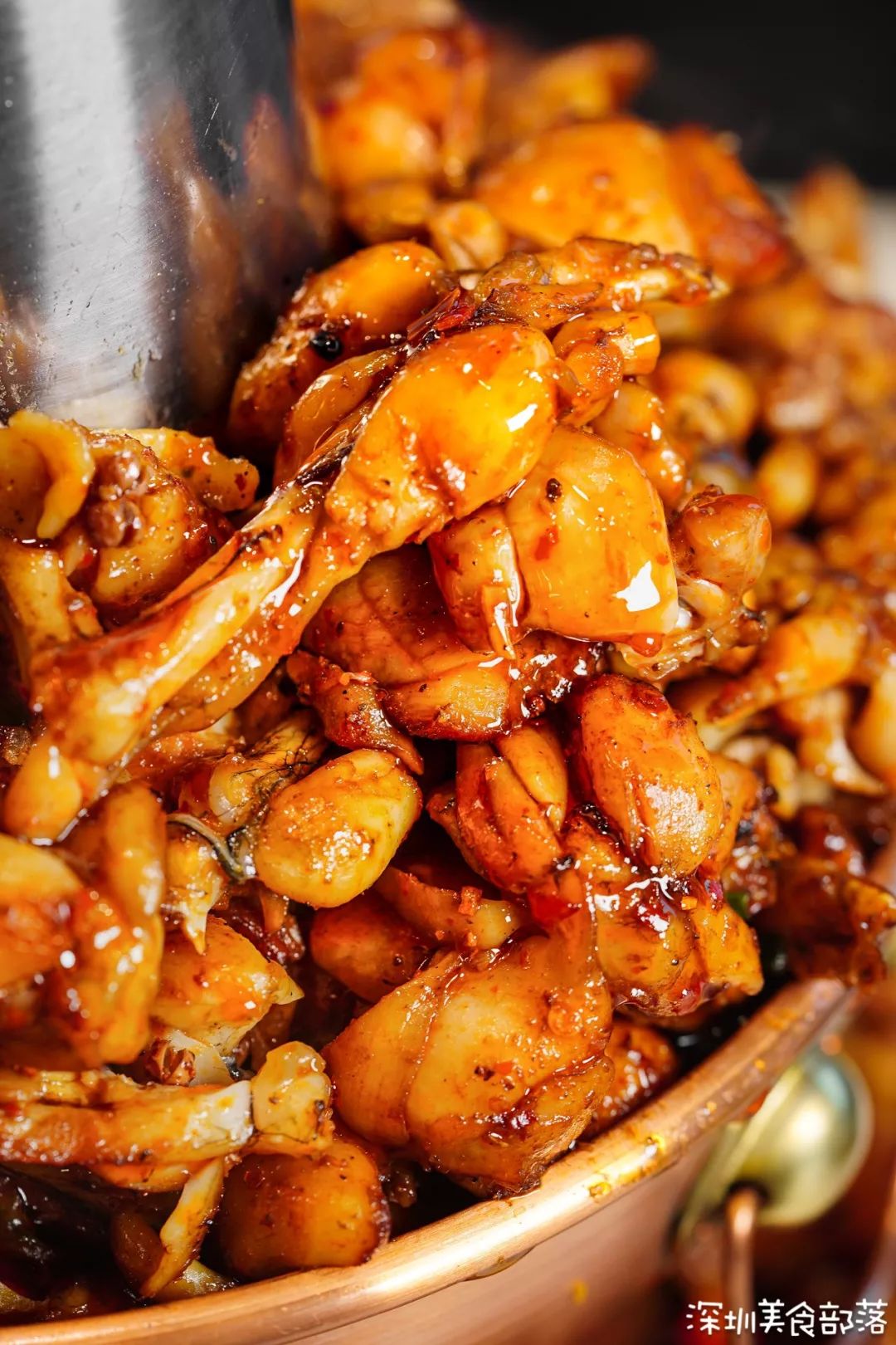 夹了满满一碗蛙肉还剩超级多,有哪个大胃王要跟我一起两人挑战双层锅