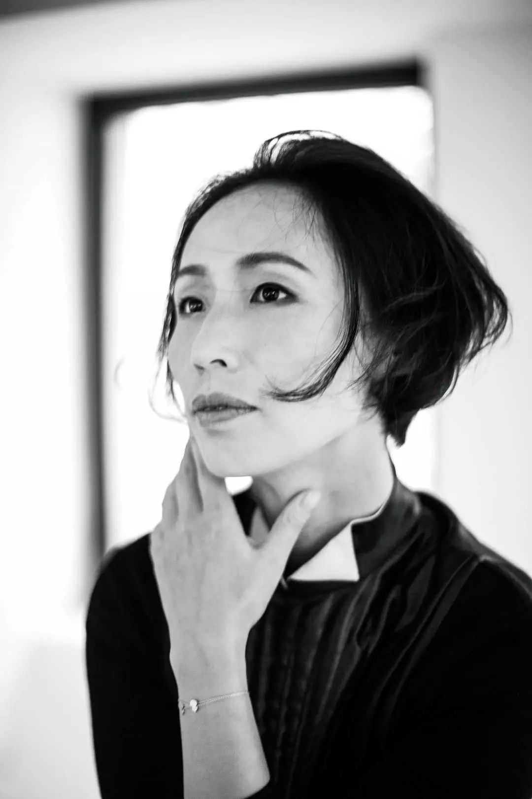 潮人物才华横溢品牌人一上下首席执行官及艺术总监蒋琼耳