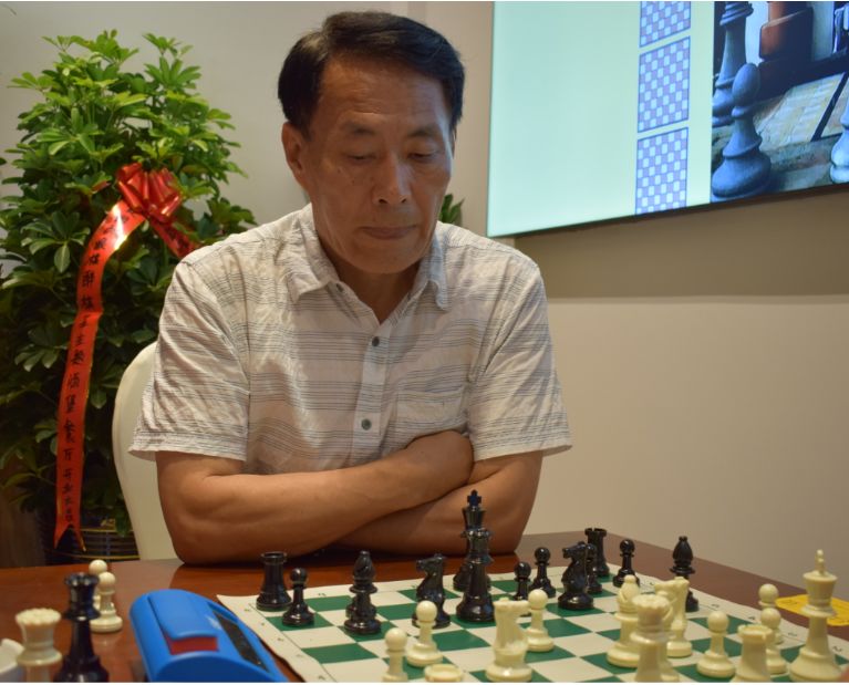 青岛象棋大师张林风图片