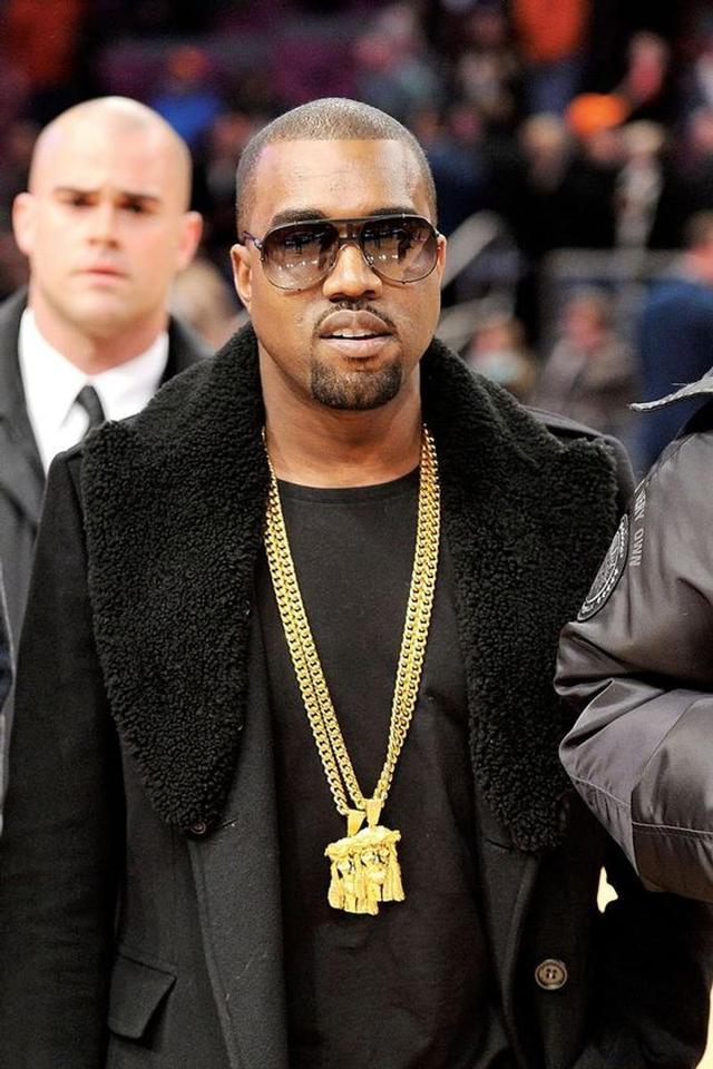 原创哪位男星戴珠宝首饰竟比所有女人还时髦?这些男人戴珠宝帅到哭