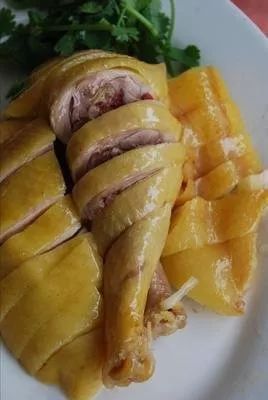 白切鸡湛江白切鸡的正宗做法要做到皮脆肉滑这几步必不可少