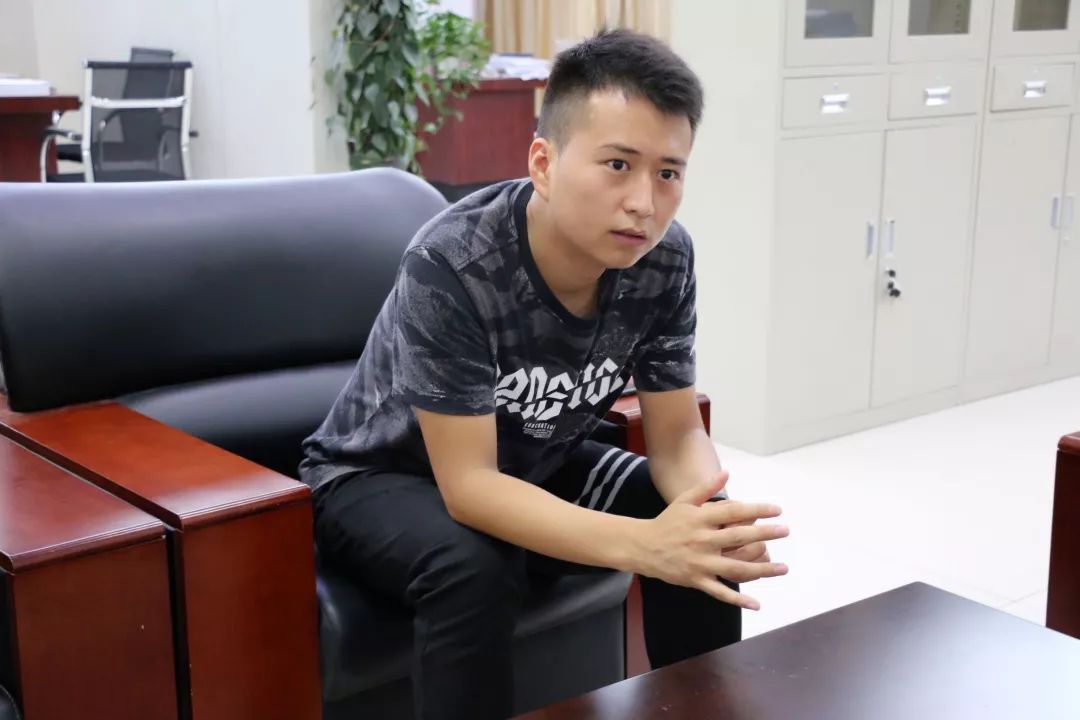 脚踏实地踏歌长行国家奖学金获得者汤伟