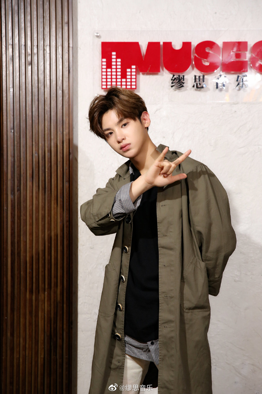 送上帅气小贾的今日份能量 nana们快来领取吧!