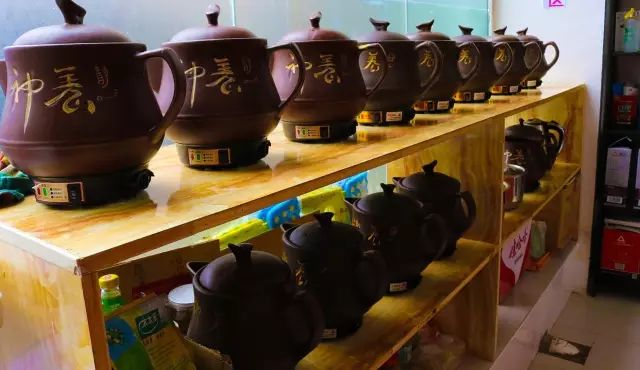 资深老中医王丙南坐诊松鹤堂,开阳老百姓可以免费把脉啦!