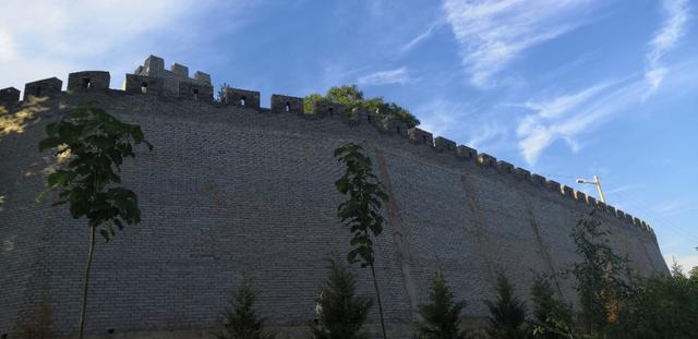 洛阳古韩城秦王寨遗址新考