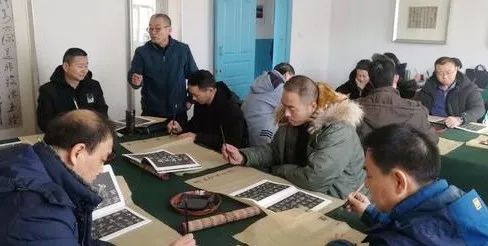 这才是优秀的书法老师!