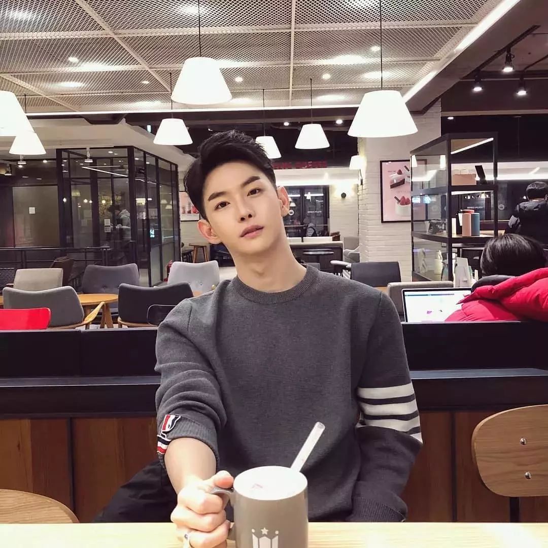 韩国超帅警察欧巴我想被逮捕