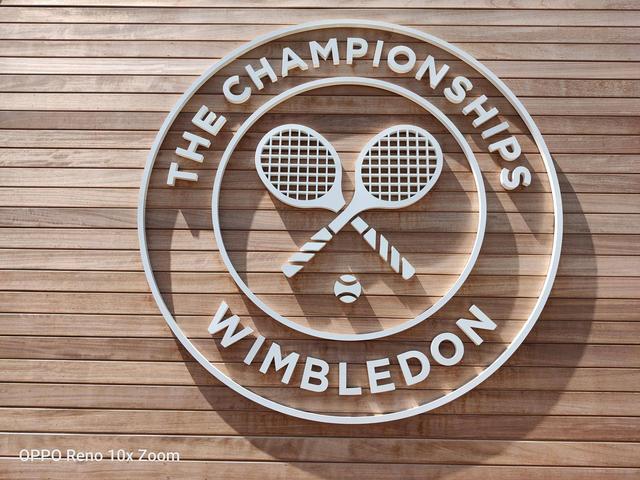 选手都穿白色服装英女王是赞助商这些温网传统了解一下