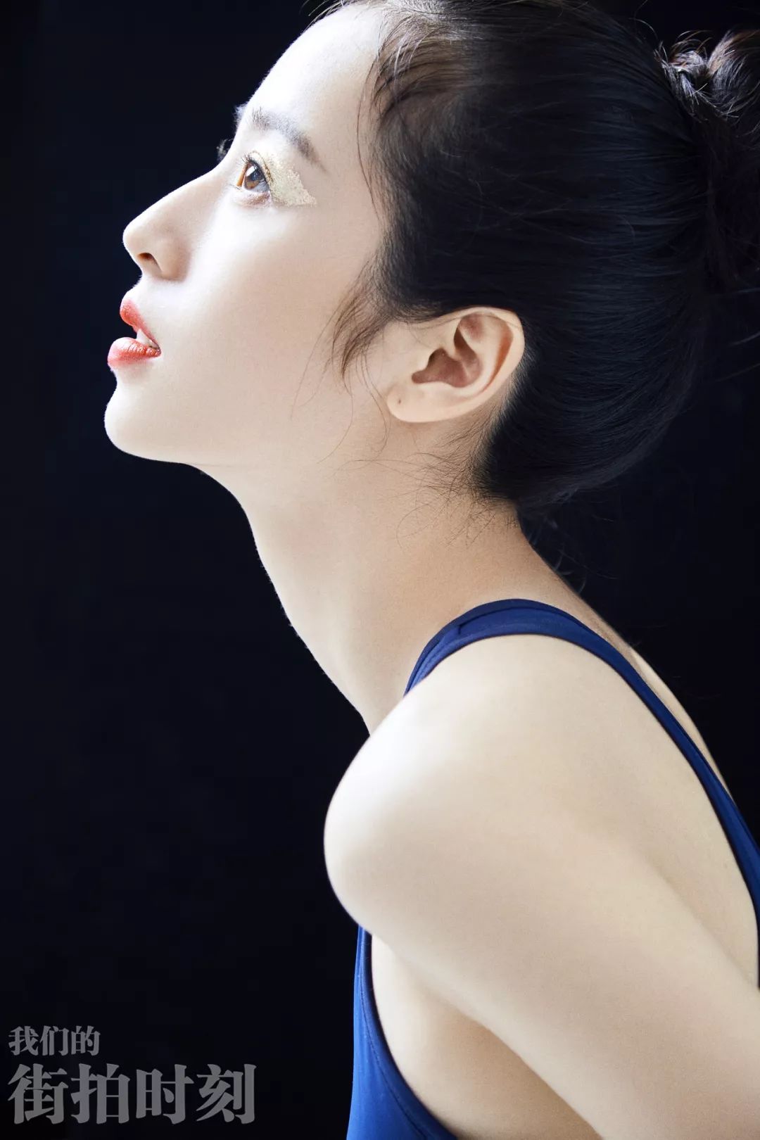 周雨彤清野颜女孩的ab面