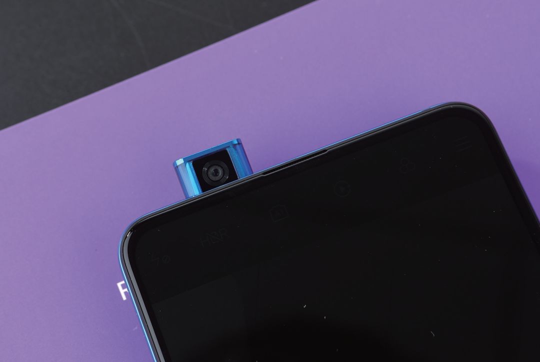 把旗舰的价格打下来,redmi k20 pro_屏幕