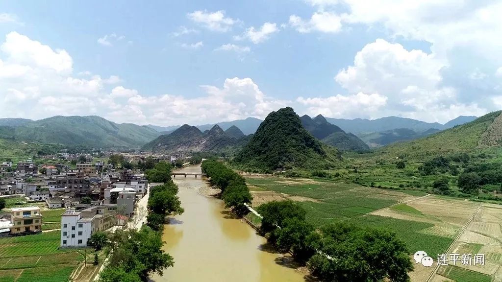 内莞镇横水村驻村工作队勇当先锋奋战在救灾复产重建一线