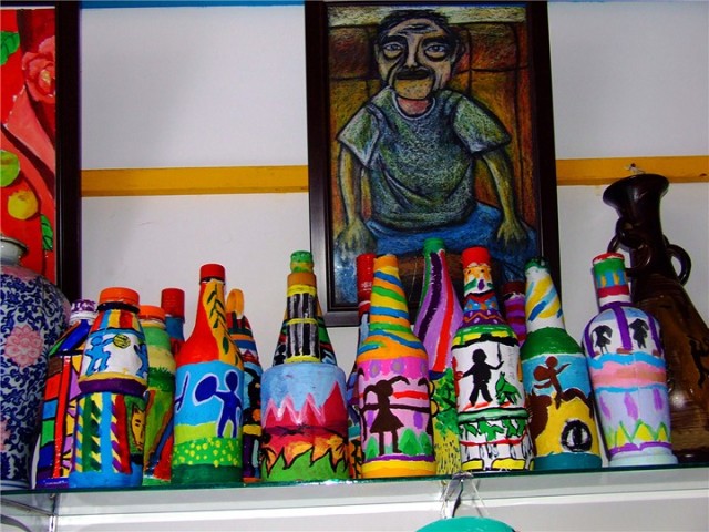 幼儿园瓶子绘画的全过程太美了