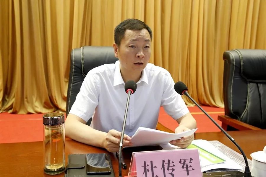 满庄镇村两委干部培训努力学习提高为民服务本领