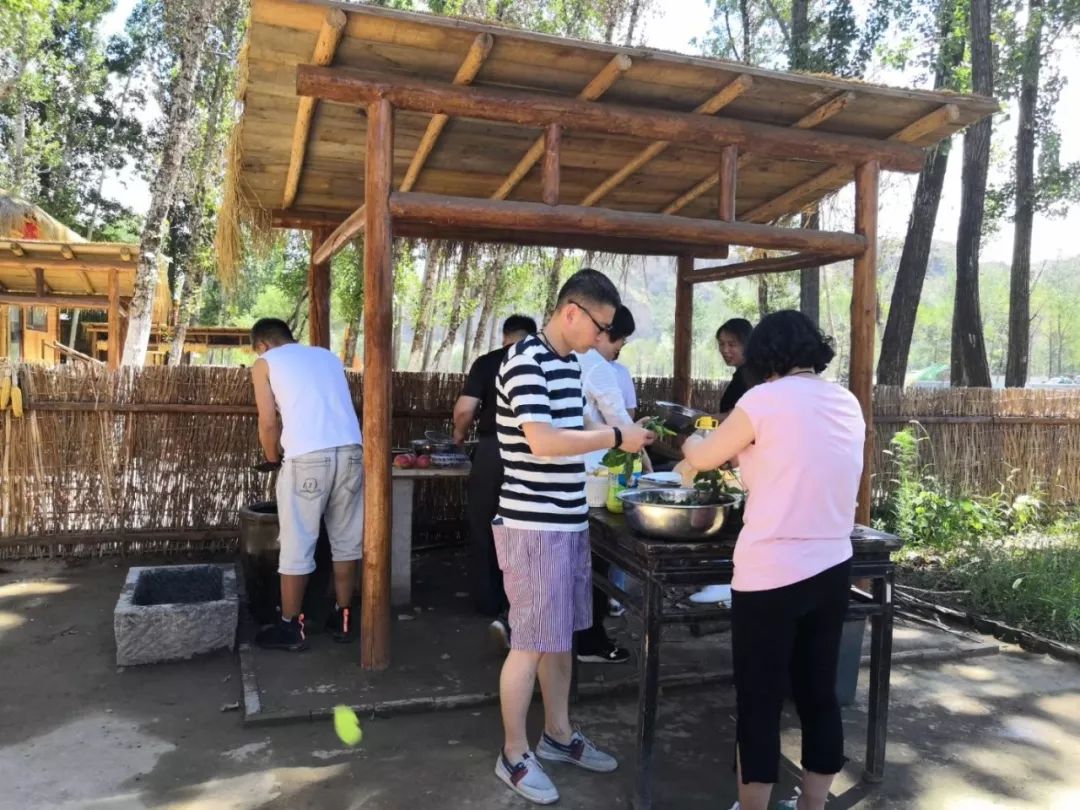 门票免费送!乡村亲子乐园 梦幻灯光秀