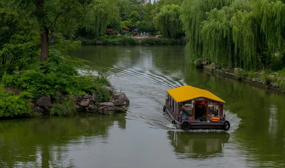 古城 悠悠风月,明湖泛舟