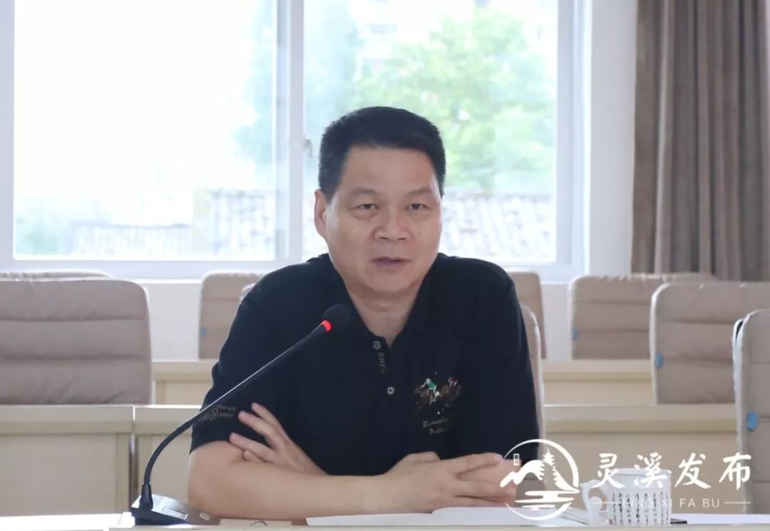 梁亦清在会上指出,交通运输既是热点也是难点.