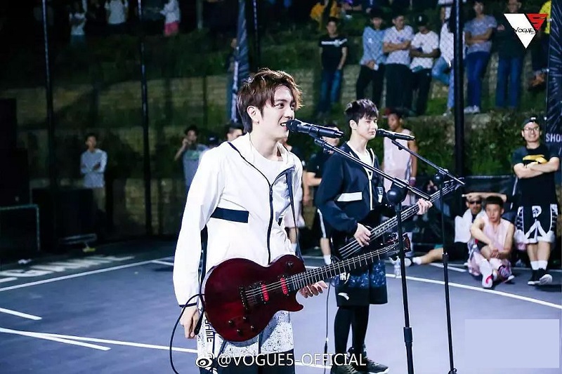 vogue5乐队带来全新单曲《我的爱如此渺小,你要不要》