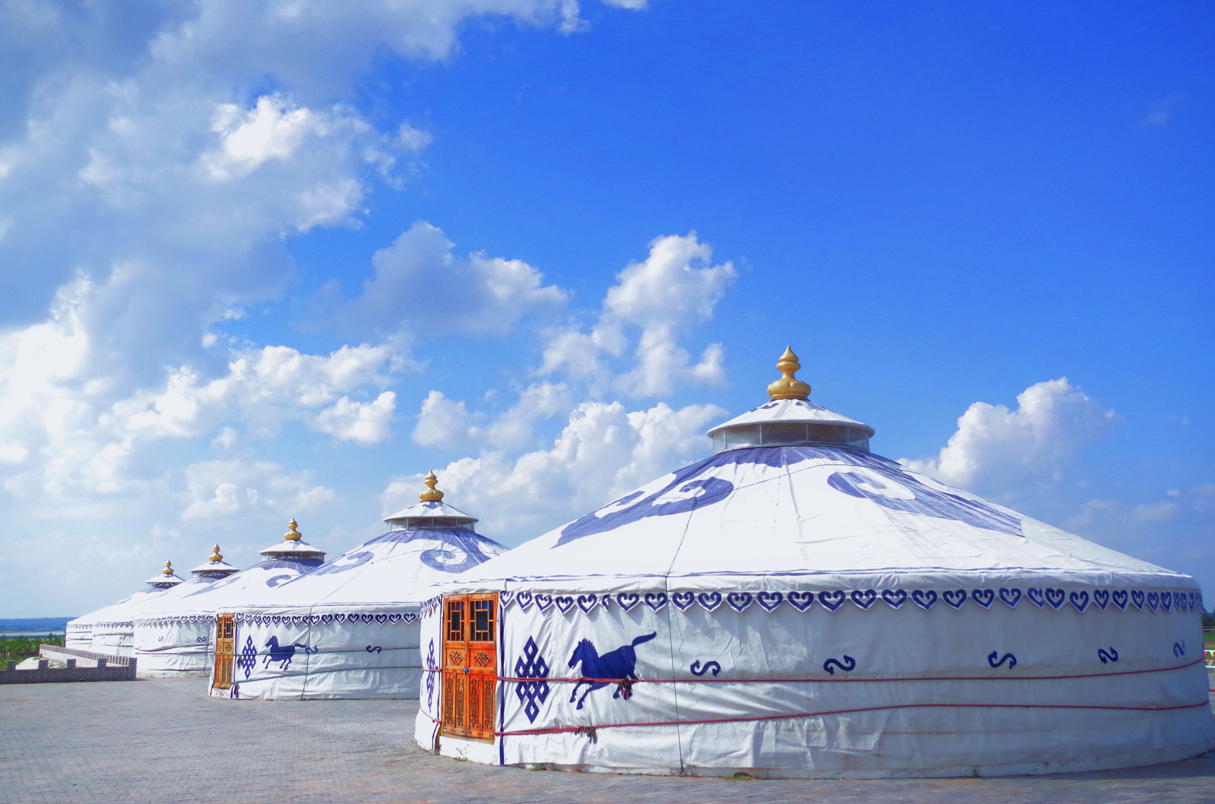 内蒙古著名的旅游景点图片