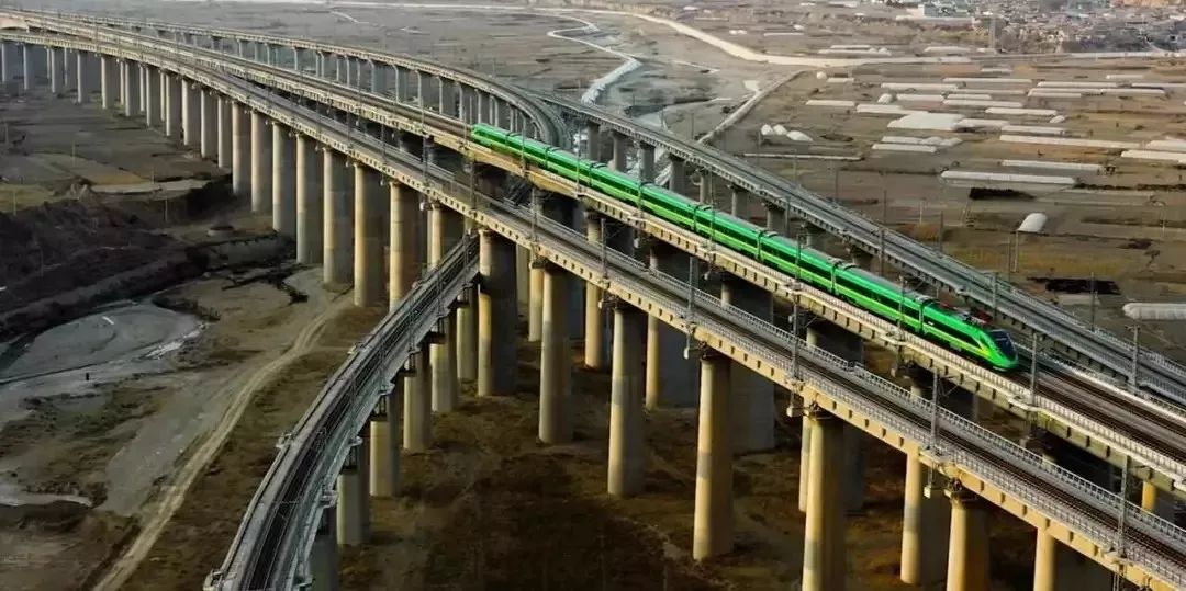 注意7月10日起南部火车站铁路调图内含南部站列车时刻表