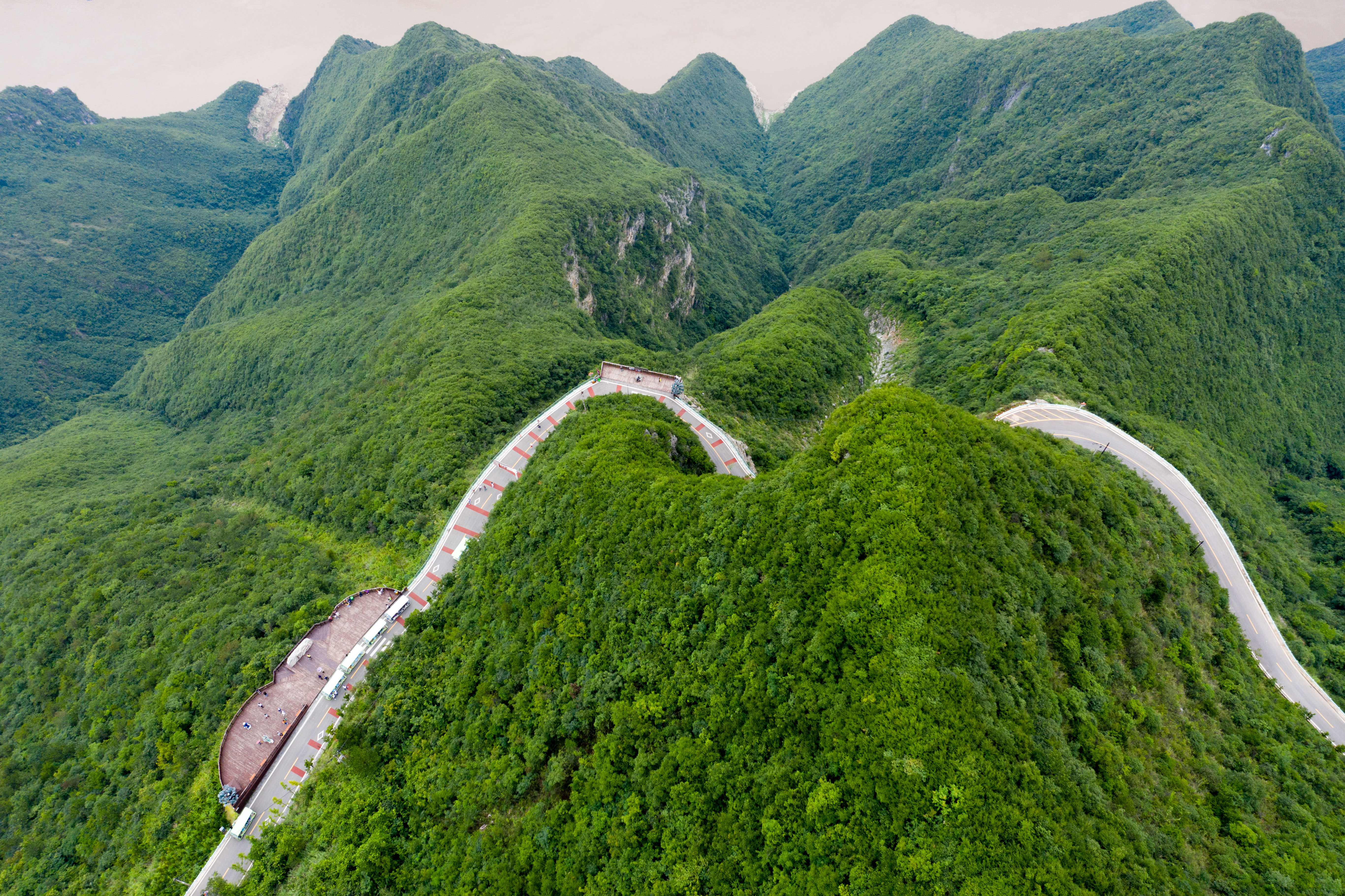 三峡云巅神女天路景区图片