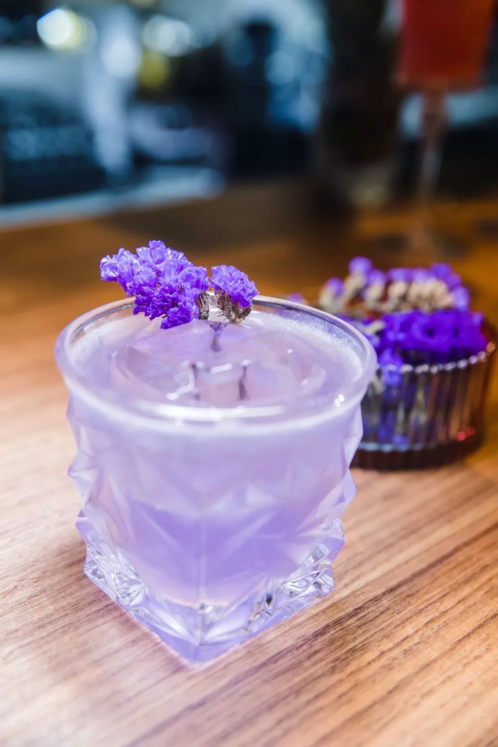 紫罗兰菲兹鸡尾酒图片