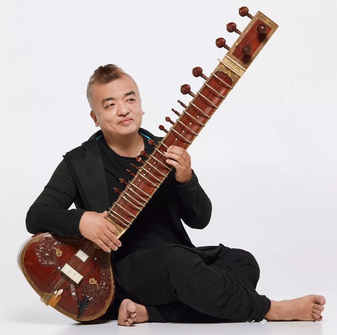 部特聘专家讲师多伦多国家电视台2016年春晚唯一特邀独奏表演者刘泷骏