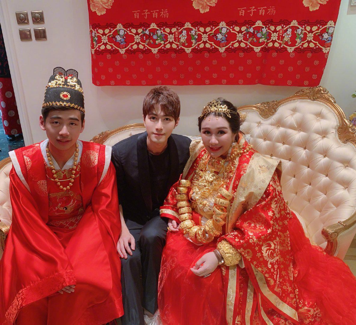 陈学冬和奚梦瑶是什么神仙友谊,求婚领证结婚都是先知先觉