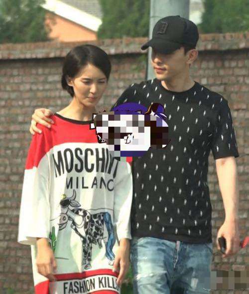 原创金晨点赞邓伦黑粉,网友指金晨戏太多,分开了就好聚好散