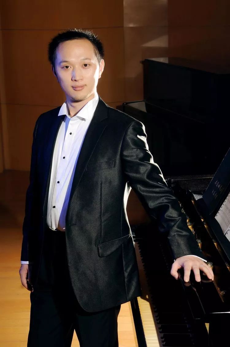 转发 | 原创歌曲作品《不忘来时路》新鲜出炉!