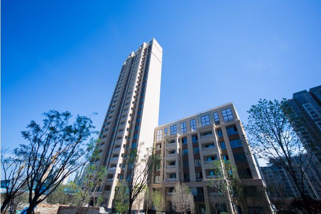 保利天悦6月家书晴空夏日爱家奋力成长