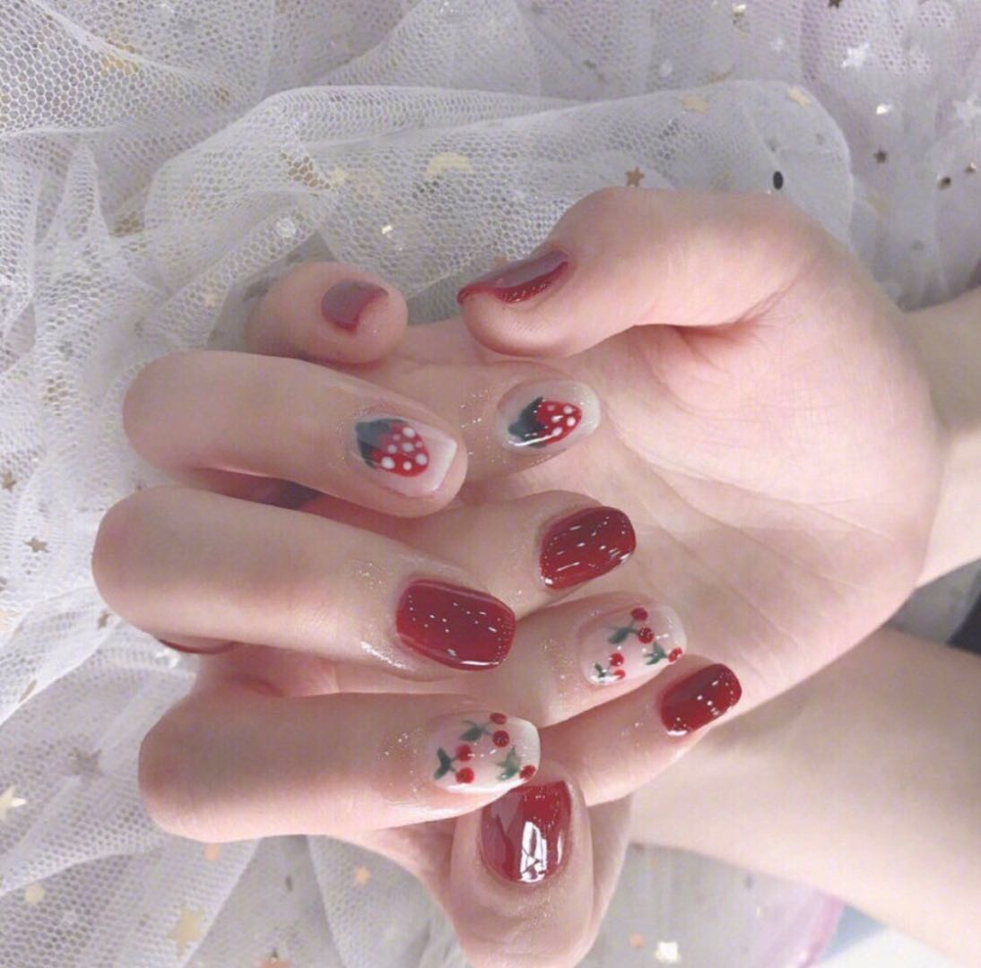 夏季ins超显白美甲可爱到冒泡哦