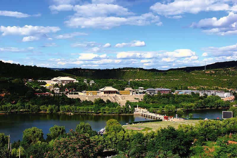 县农业农村局组织学习十九届五中全会精神