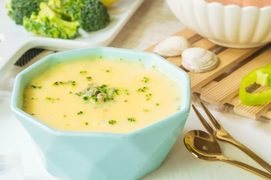 早餐既要好消化又要有营养,那 丁香鱼蒸蛋可比别人家只吃普通的蛋羹要