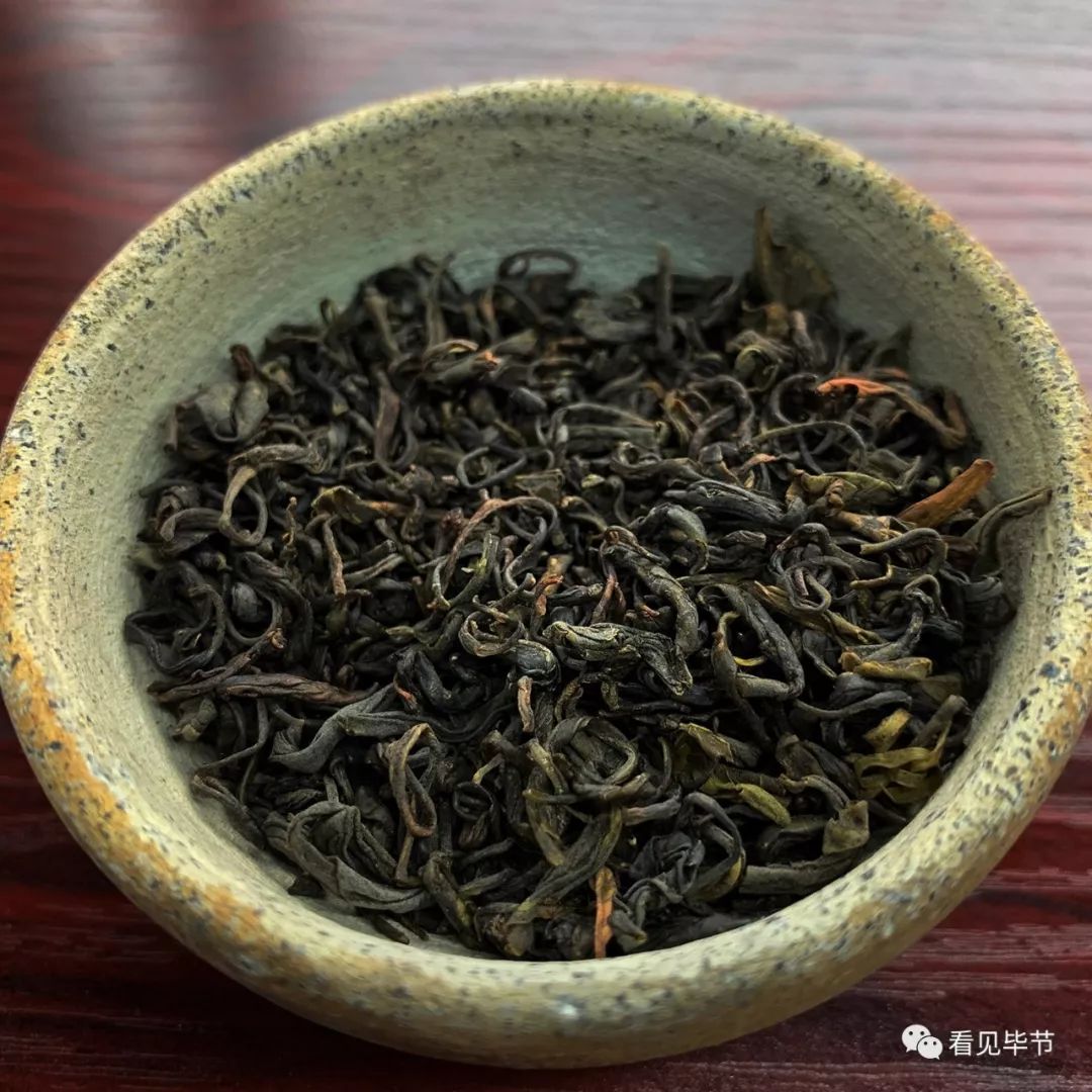 茶的起源在贵州乌撒烤茶烤出古文化烤出新产业