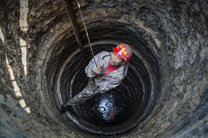 "最美铁塔人"闪耀登场!这些照片足以感动你