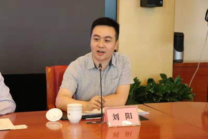 尚行团一行赴新华通讯社和商务部走访学习