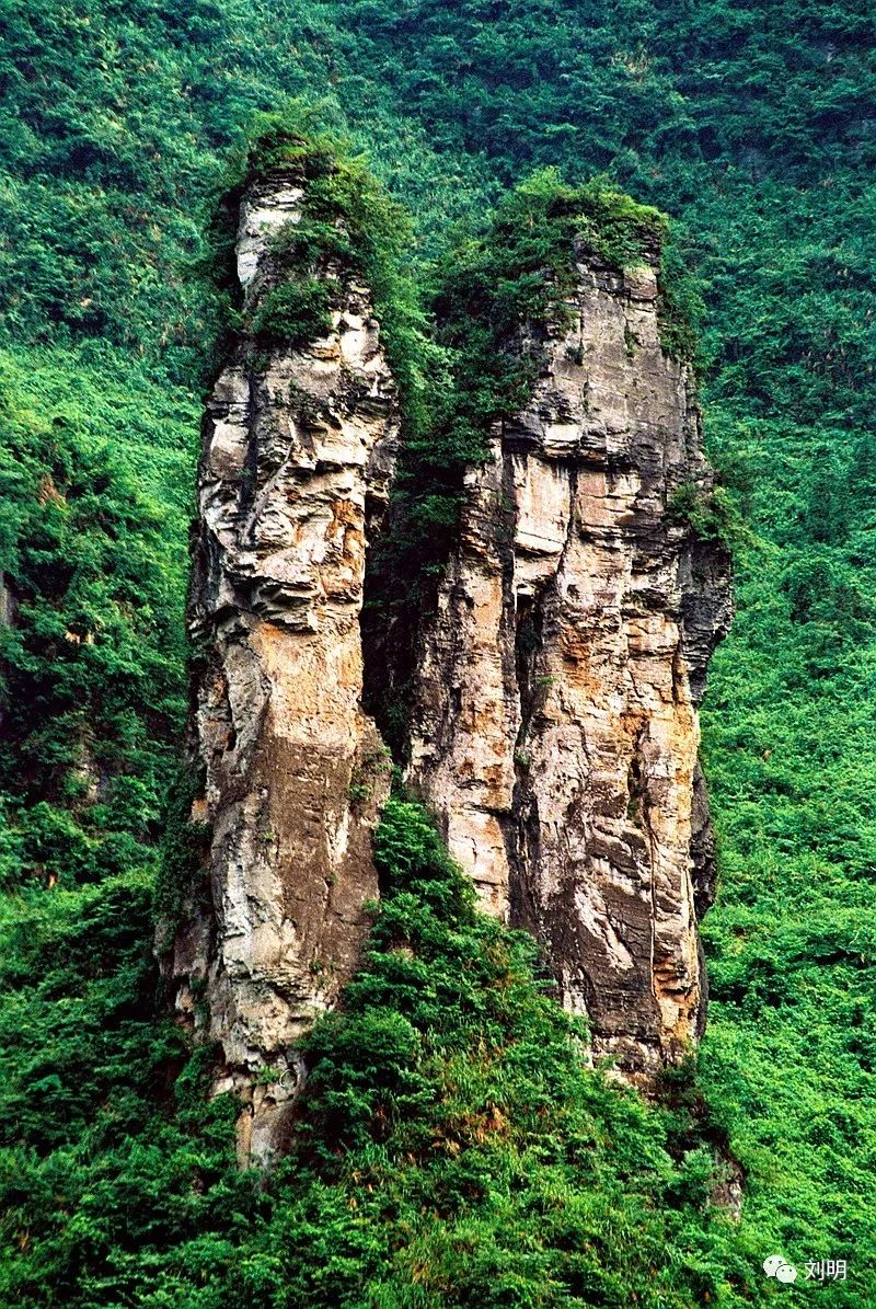 湘西申报世界地质公园行:走进天星山_凤凰