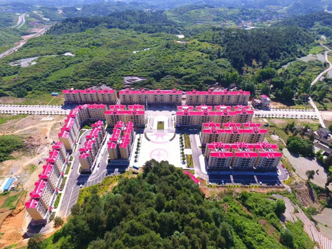 ​瓮安:围绕"五个体系"建设助推移民变市民_社区