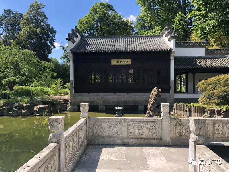 作为国礼送给法兰克福 经过评估,今年年初 19名园林建造者再次来到